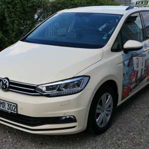 VW Touran with higher entry